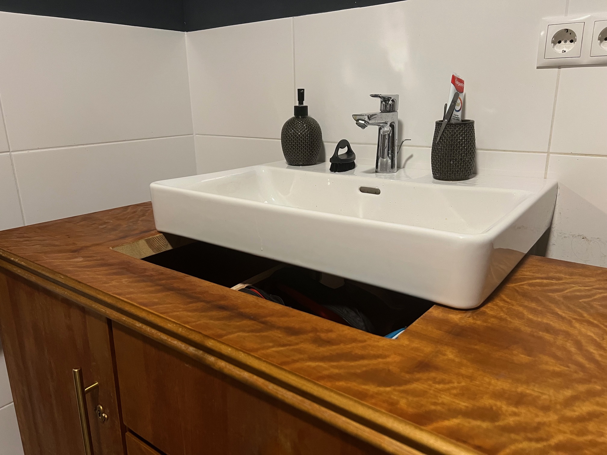 Waschbeckenunterschrank Aus Kommode Selber Bauen
